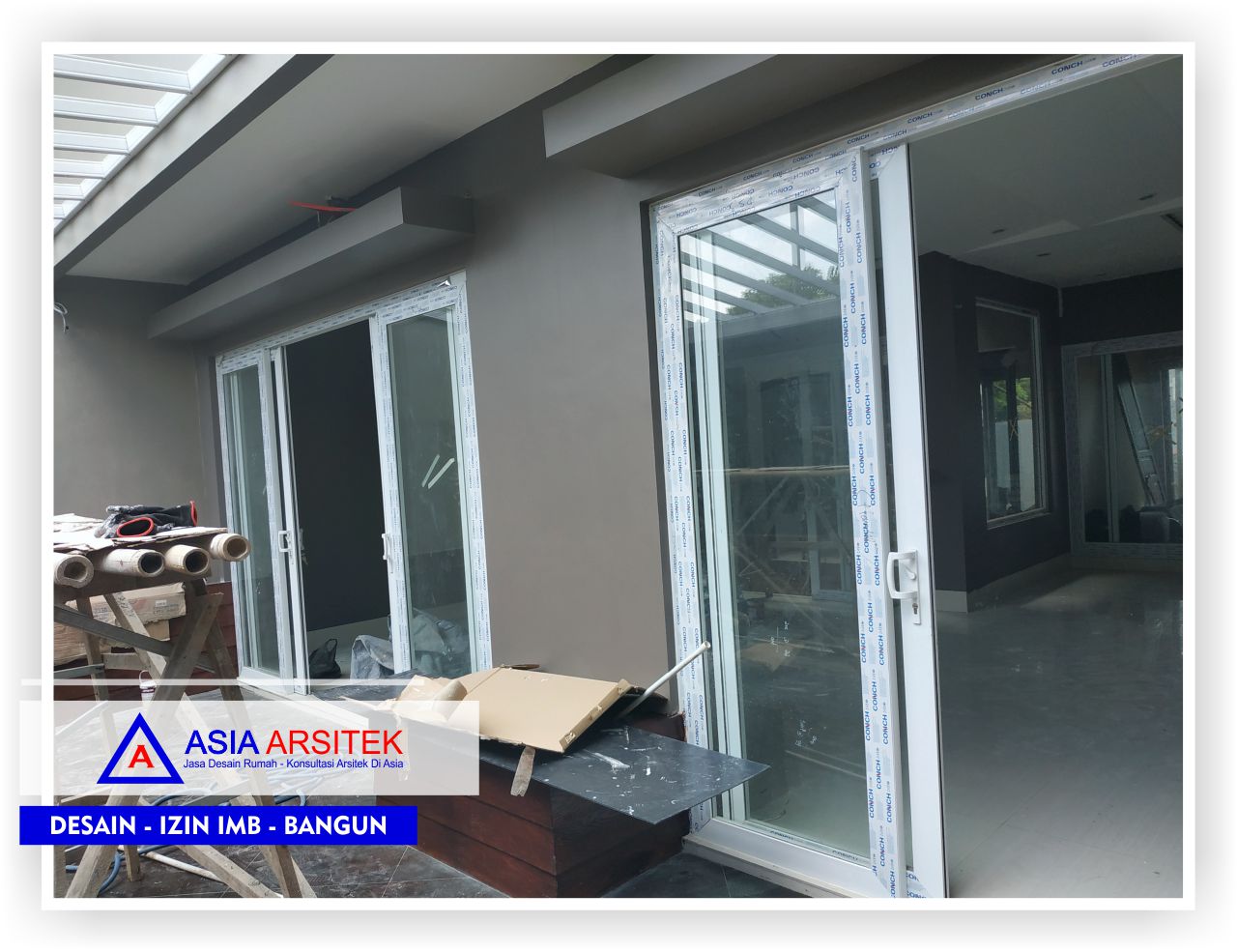 Proses pemasangan pintu