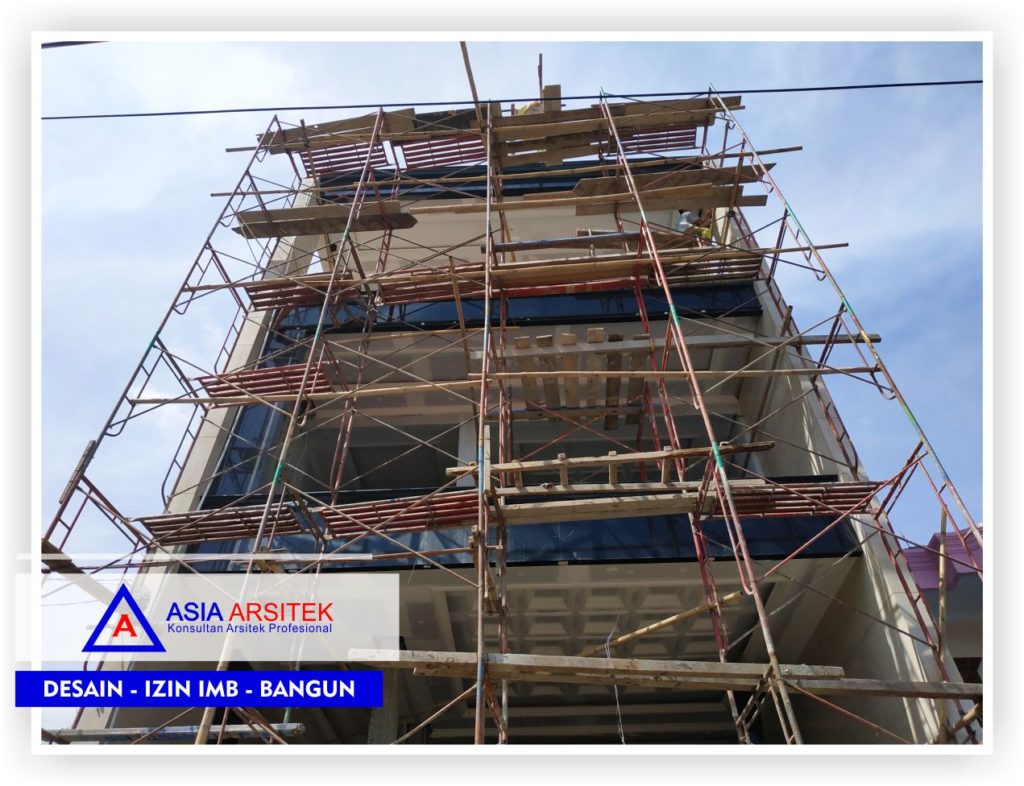 proses-pengerjaan-area-depan-rumah-bu-novi