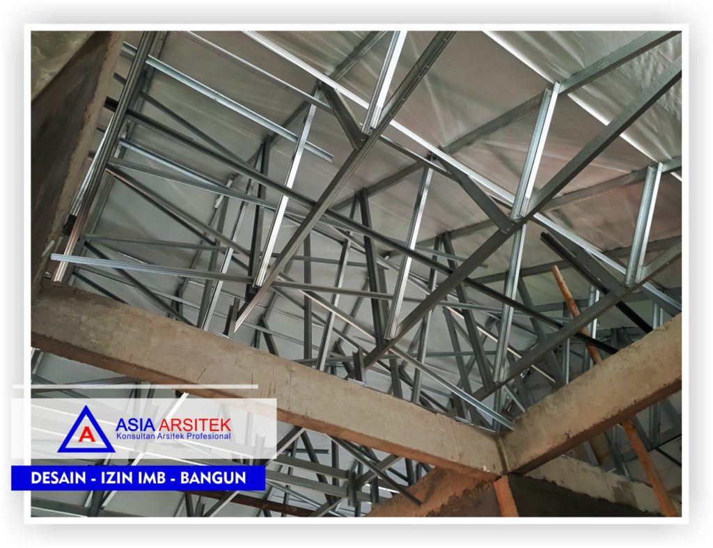proses-pengerjaan-rangka-atap-rumah