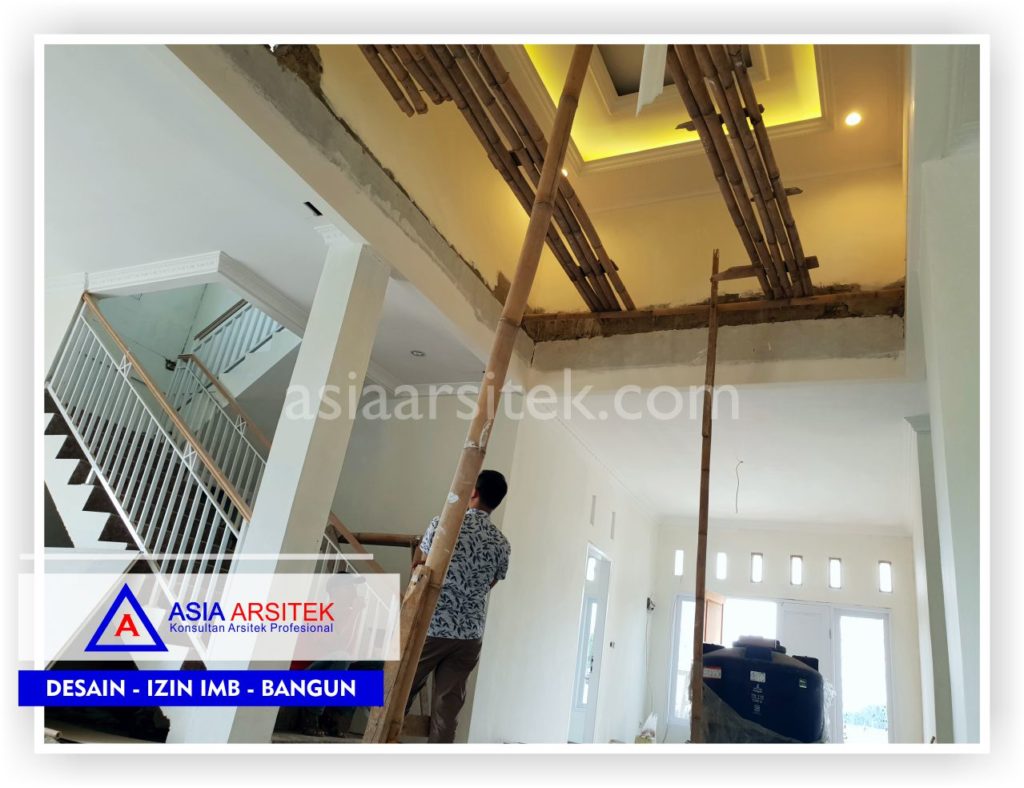 Area Tangga Rumah Arsitektur Belanda Bu Lisda - Arsitek Desain Rumah Klasik Mewah - Rumah Minimalis Modern Di Bandung-Tangerang-Bogor-Bekasi-Jakarta-Jasa Konsultan Desain Arsitek Profesional (2)