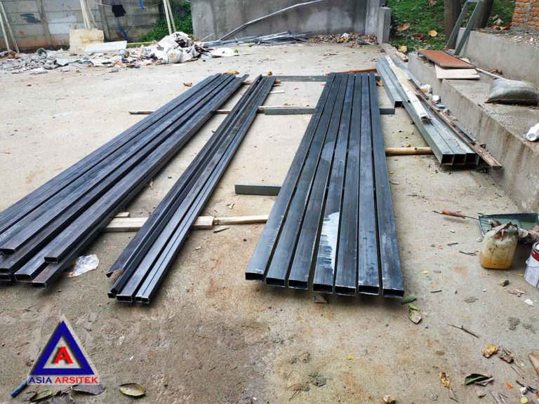 Proses Pekerjaan Baja Konvensional Desain Rumah Minimalis Modern Di Tangerang