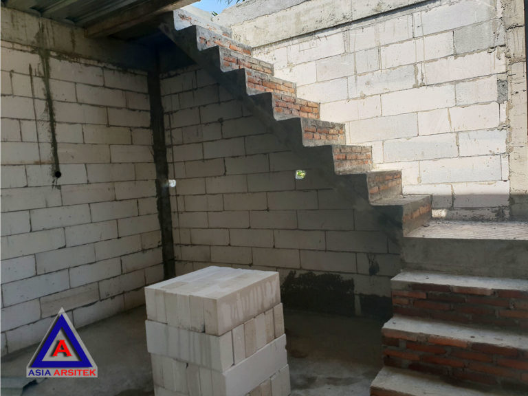 Proses Pembuatan Tangga Jasa Desain Rumah Klasik/Classic Mewah Pak Wagiyanto Di Yogyakarta