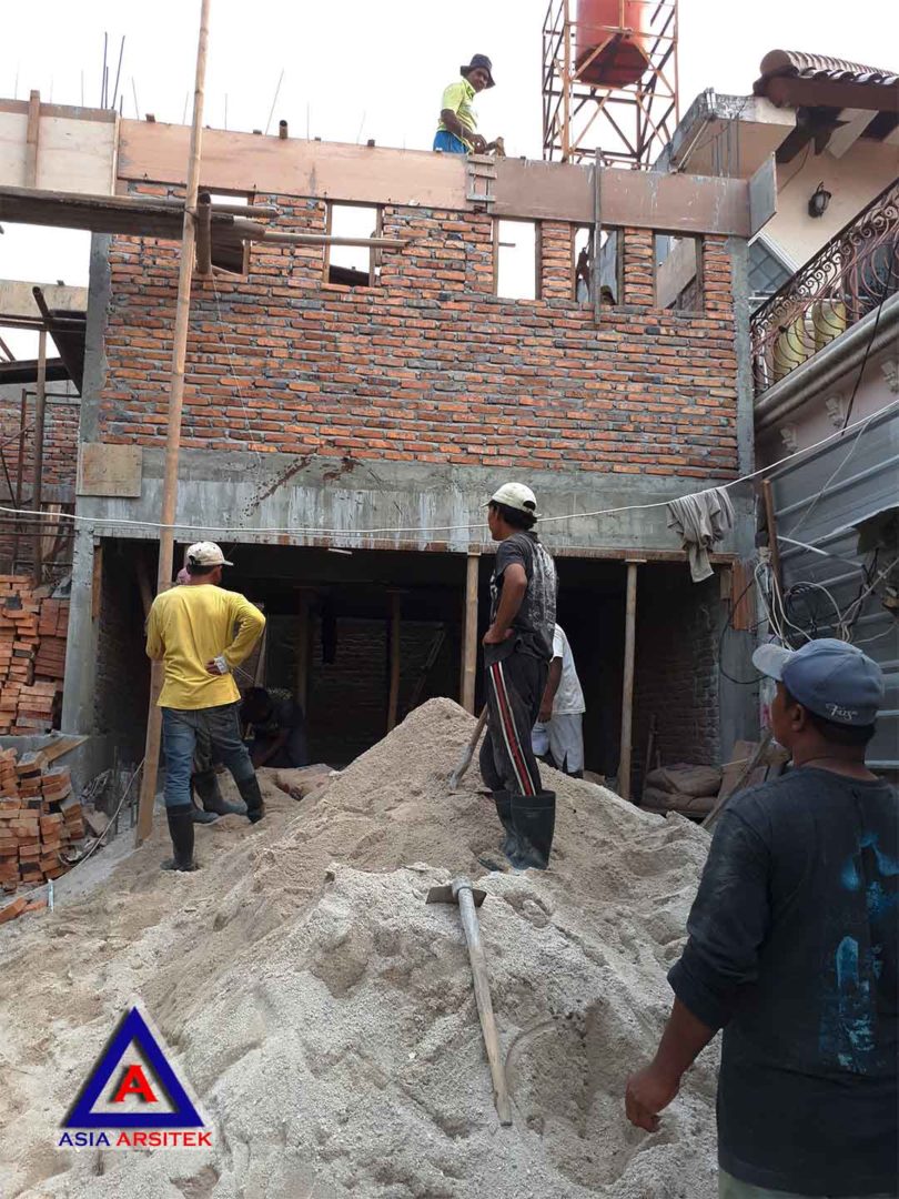 Foto Projek Desain Rumah Klasik/Classic Bu Maudy Di Bekasi