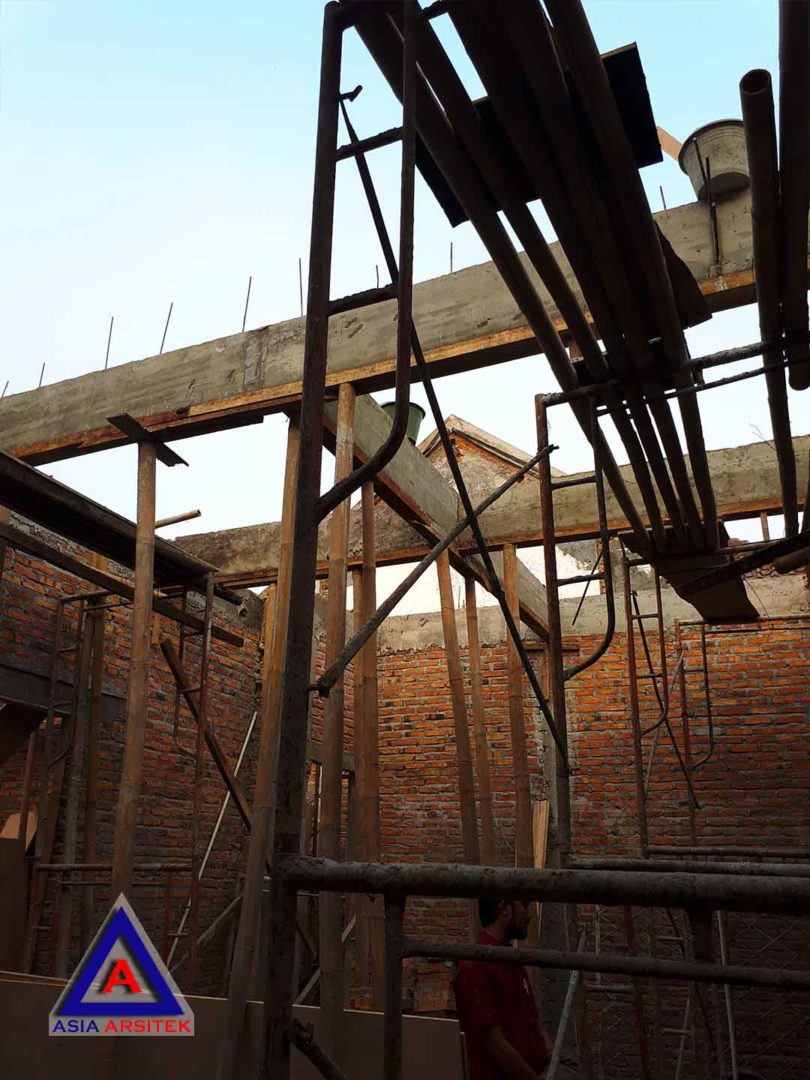 Foto Projek Desain Rumah Klasik/Classic Bu Maudy Di Bekasi