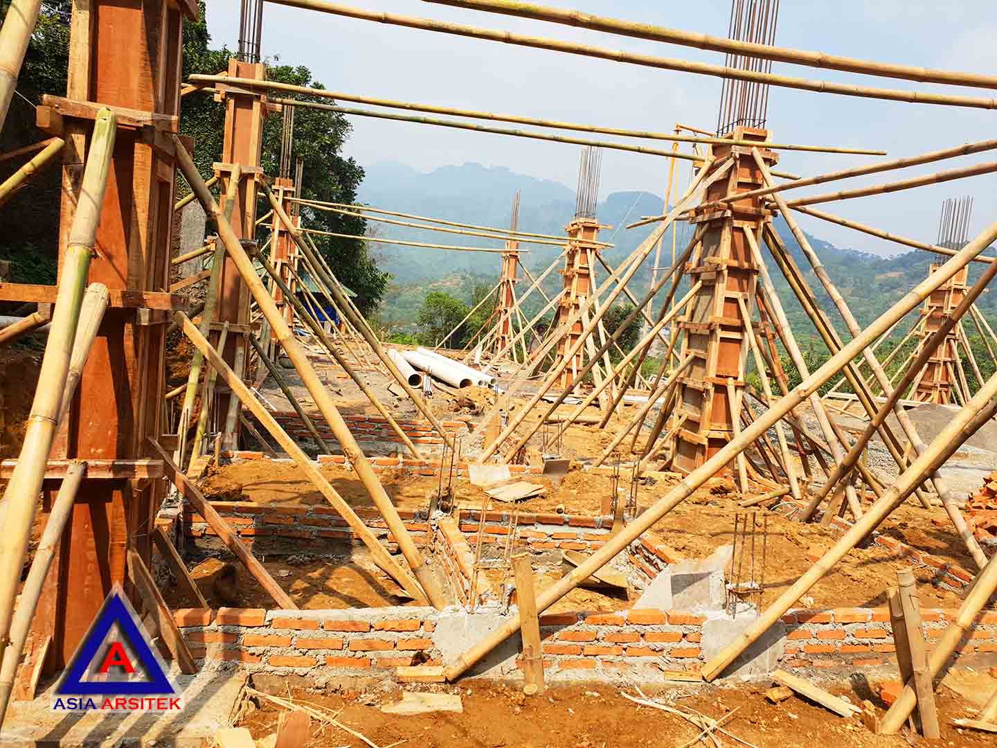 Foto Projek Desain Villa Mewah Bu Kartini Di Sentul Bogor