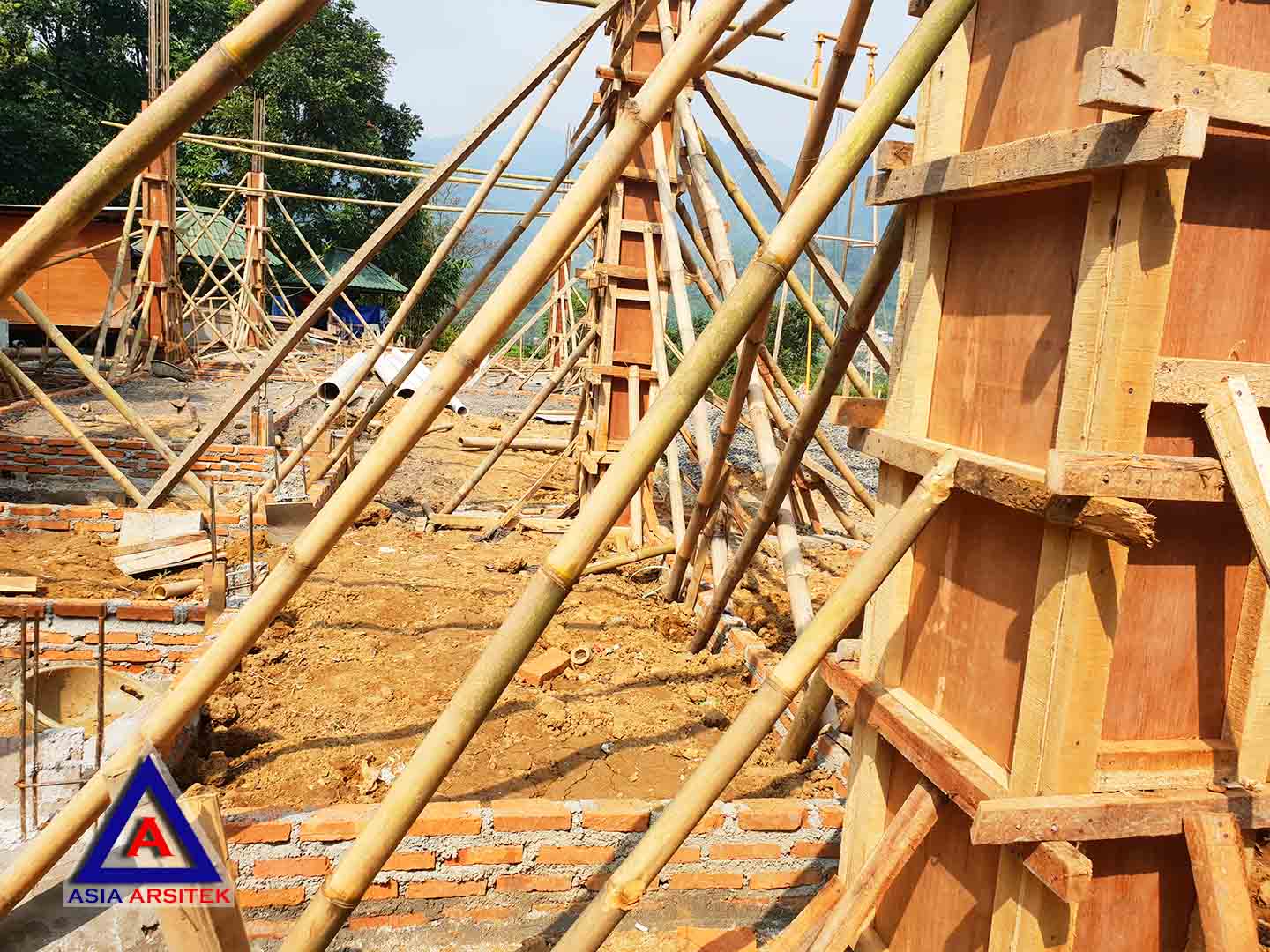 Foto Projek Desain Villa Mewah Bu Kartini Di Sentul Bogor