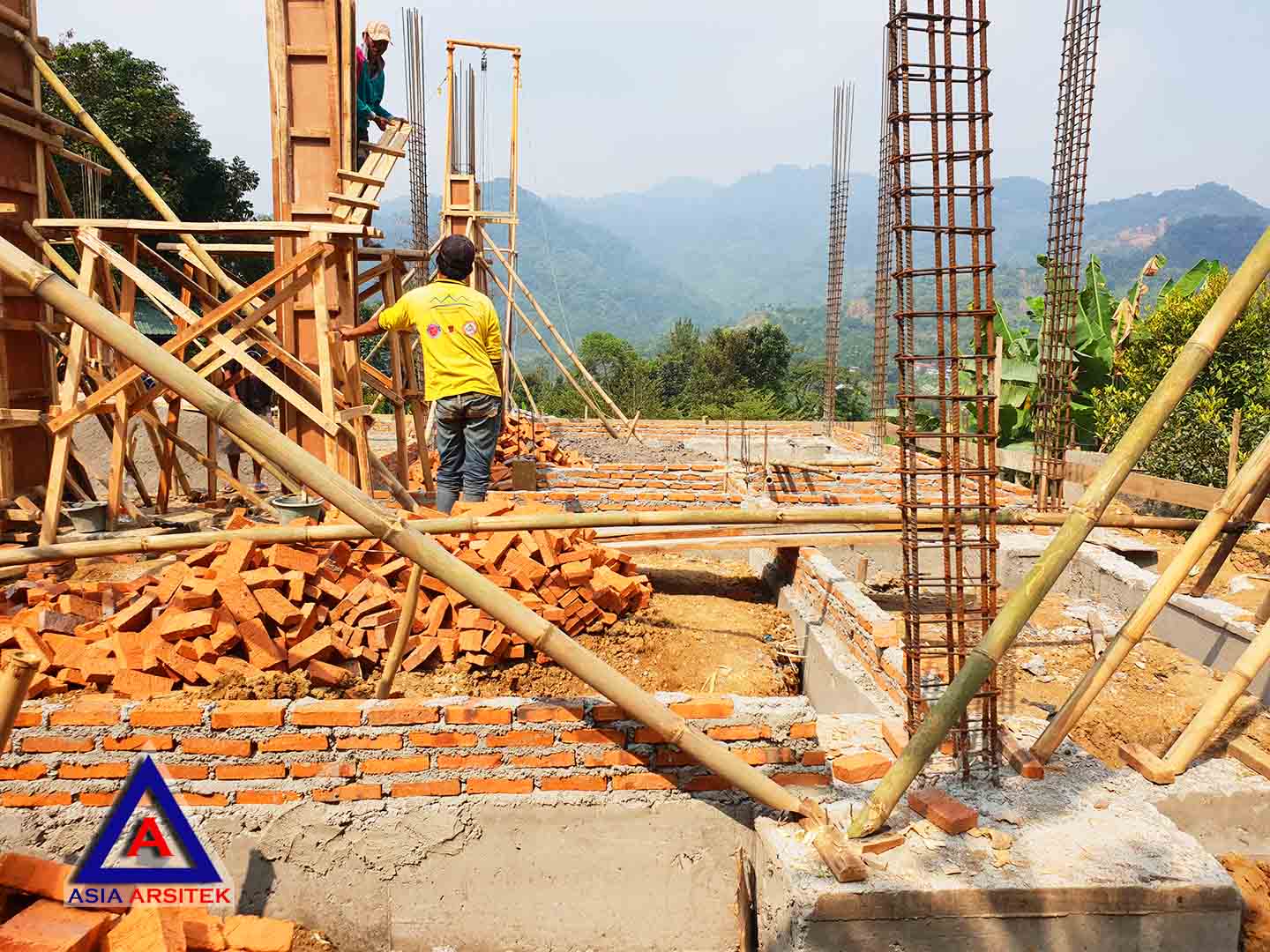 Foto Projek Desain Villa Mewah Bu Kartini Di Sentul Bogor