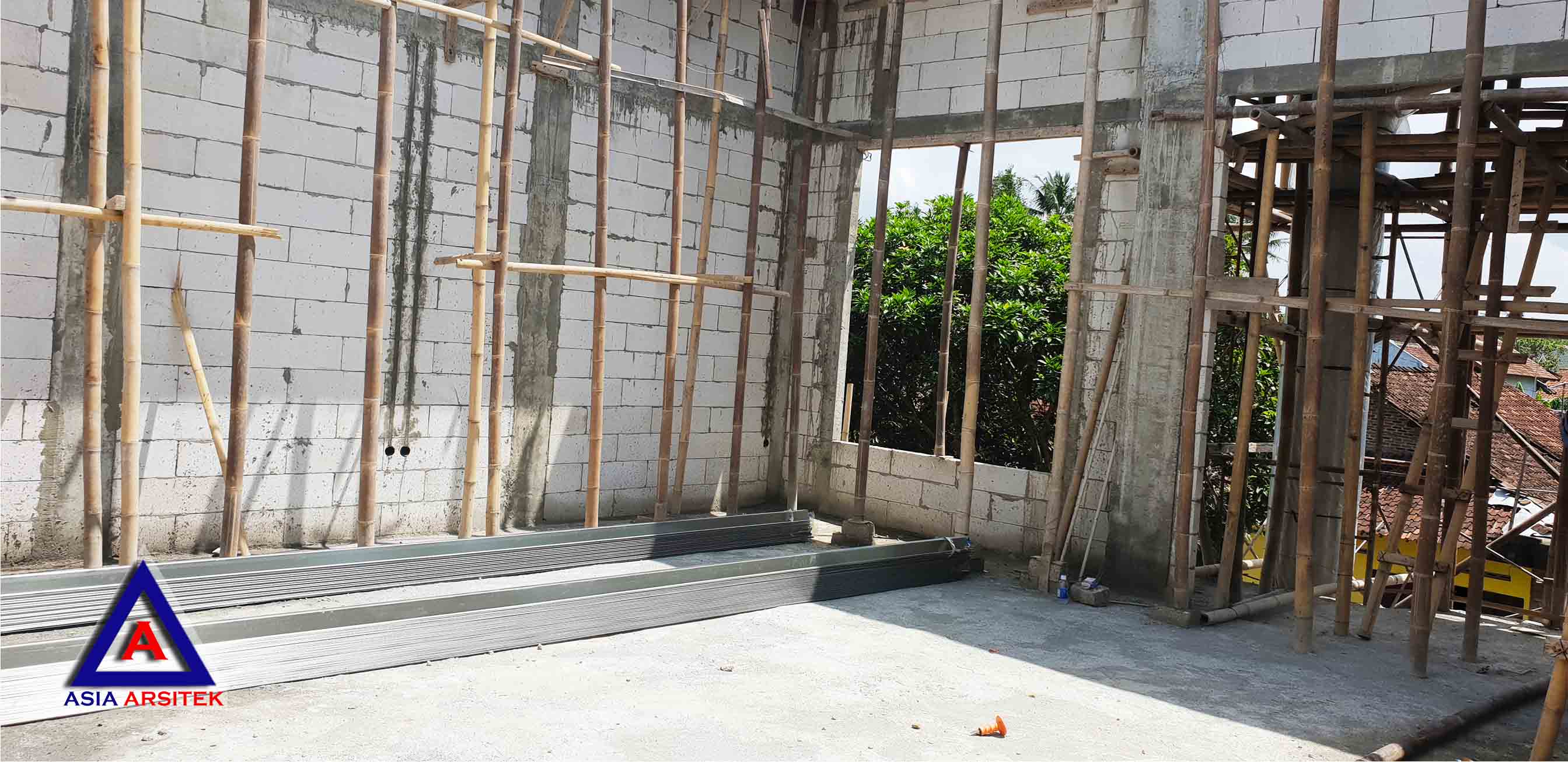 Foto Projek Desain Rumah Klasik/Classic Mewah Pak Wagiyanto Di Yogyakarta