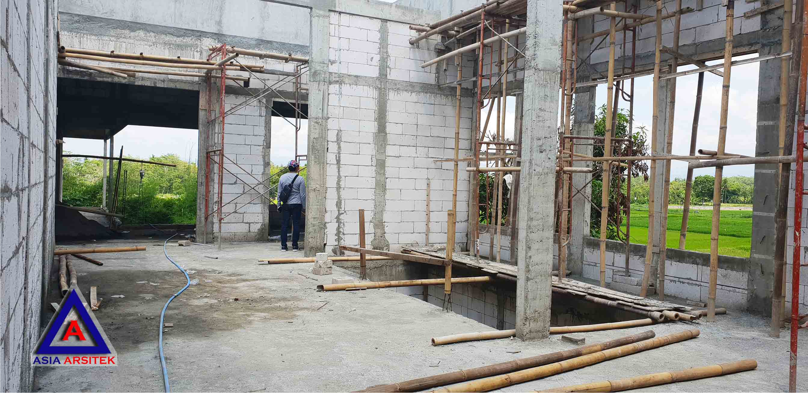 Foto Projek Desain Rumah Klasik/Classic Mewah Pak Wagiyanto Di Yogyakarta