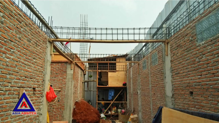 Proses Pemasangan Tulangan Balok Jasa Desain Rumah Klasik/Classic Mewah Bu Elisa Di Jakarta Timur