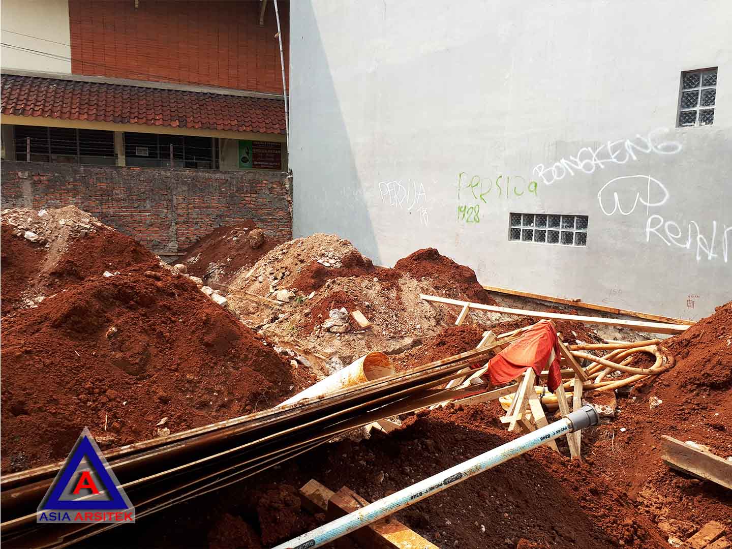 Foto Projek Desain Rumah Klasik/Classic Mewah Bu Elisa Di Jakarta Timur