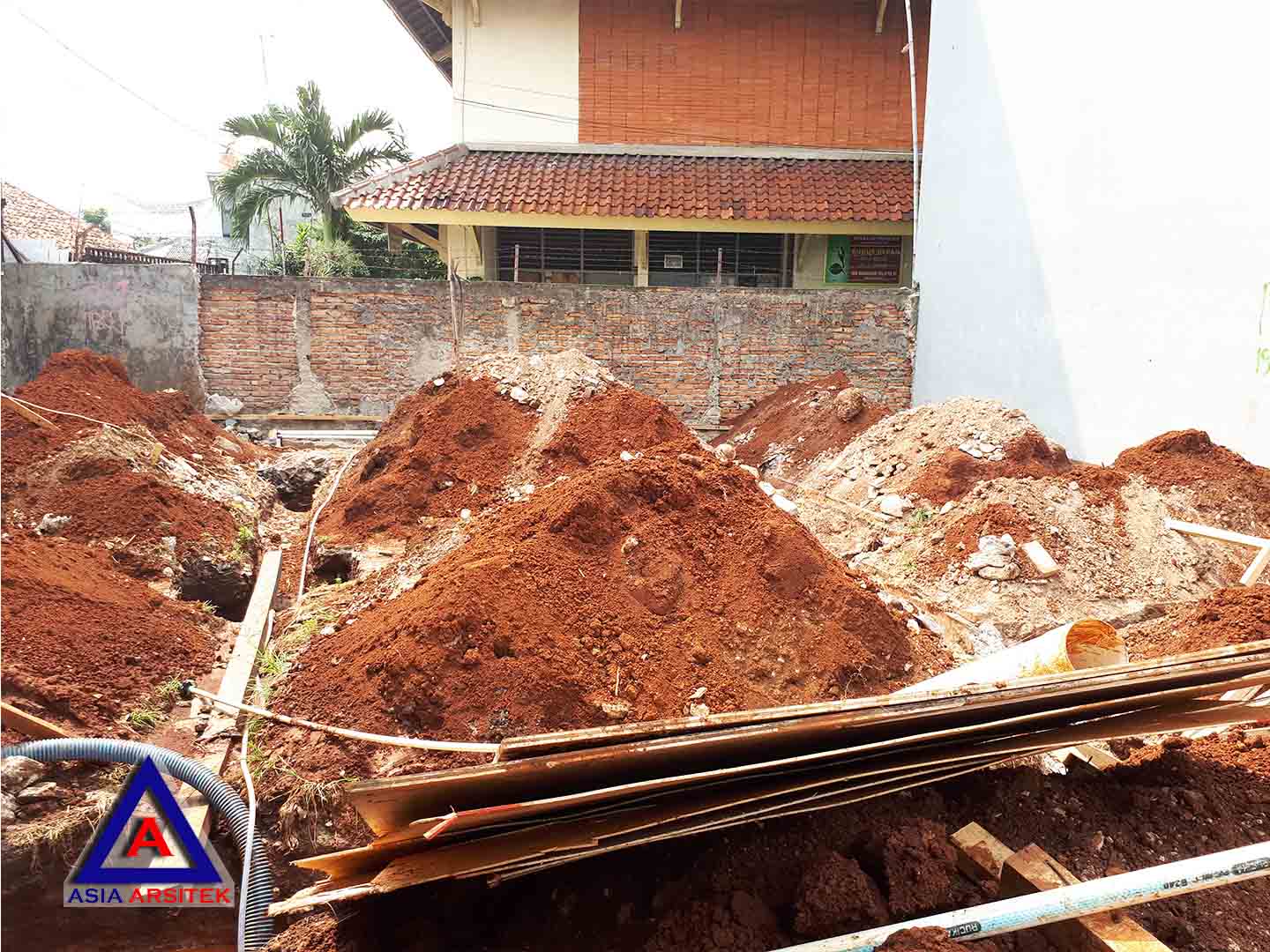 Foto Projek Desain Rumah Klasik/Classic Mewah Bu Elisa Di Jakarta Timur