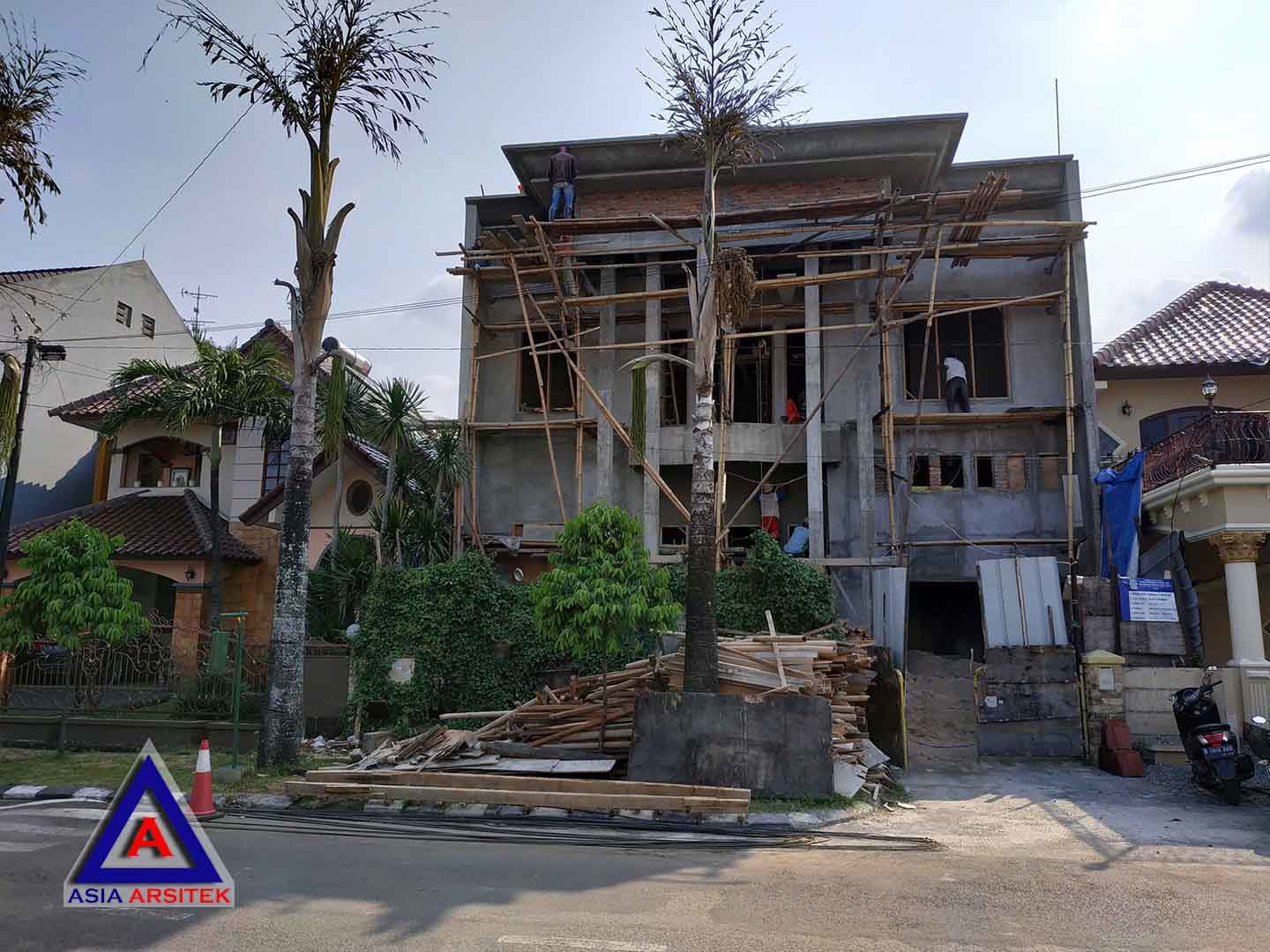 Foto Projek Desain Rumah Klasik/Classic Bu Maudy Di Bekasi