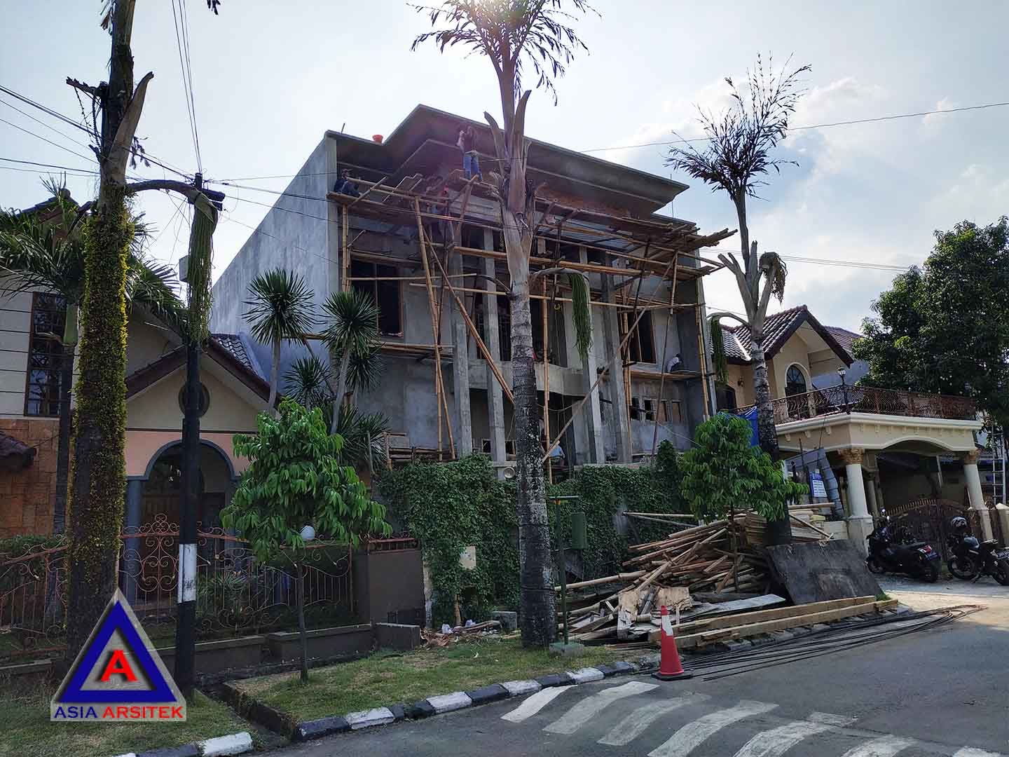 Foto Projek Desain Rumah Klasik/Classic Bu Maudy Di Bekasi