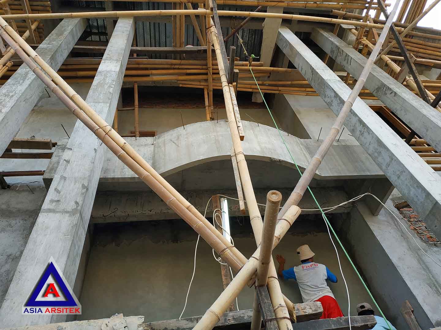 Foto Projek Desain Rumah Klasik/Classic Bu Maudy Di Bekasi