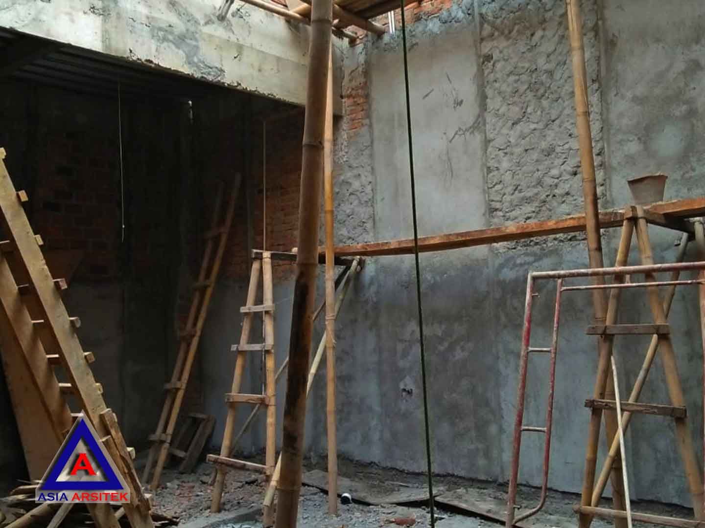 Foto Projek Desain Rumah Klasik/Classic Bu Maudy Di Bekasi