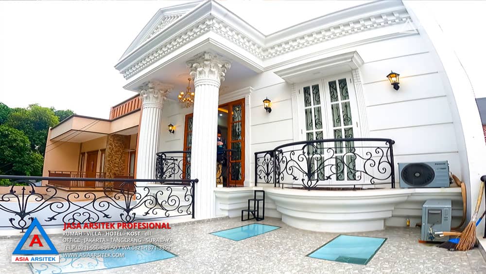 Pembangunan Rumah Klasik 2 Lantai 9x20 m di Jakarta Barat Balkon