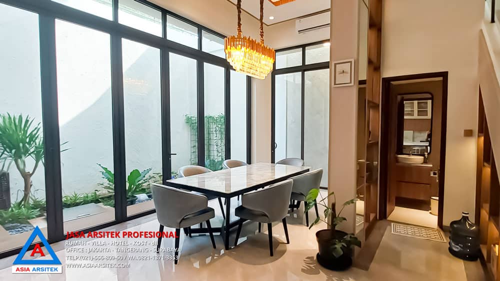 Pembangunan Rumah Tropis Modern 2 Lantai 10x20 m di Jakarta Barat Ruang makan