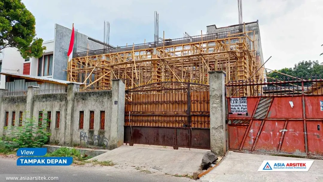 Pembangunan Rumah Tinggal Mewah Klasik 2 Lantai Di Jakarta Timur Tampak Depan