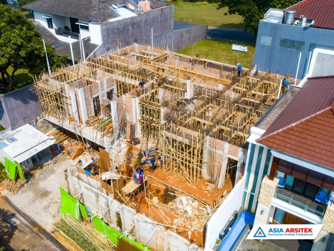 Pembangunan Rumah Tinggal Mewah Klasik 2 Lantai Di Cibubur atas kanan