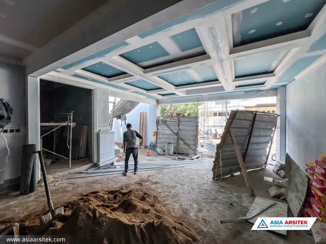 Pembangunan Rumah Tinggal Mewah Mediterania 4 Lantai di Jakarta Utara garasi