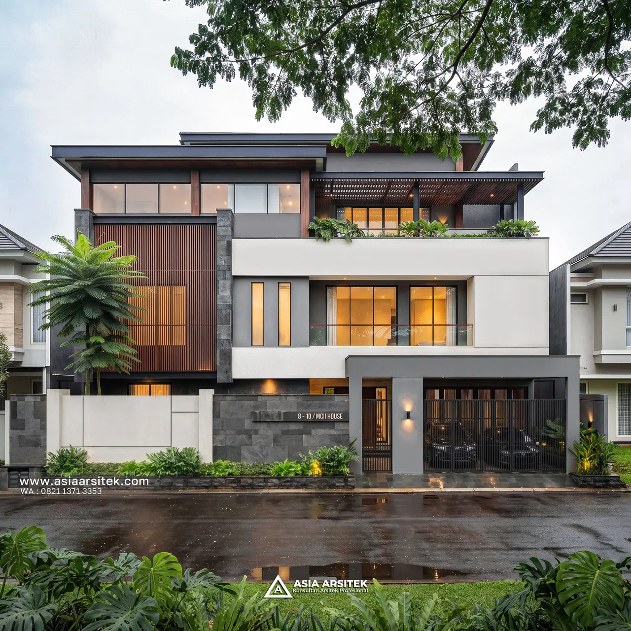 Desain Fasad Depan Dengan Pagar Rumah Modern 3 Lantai Ibu MCH di Palmerah Jakarta Barat