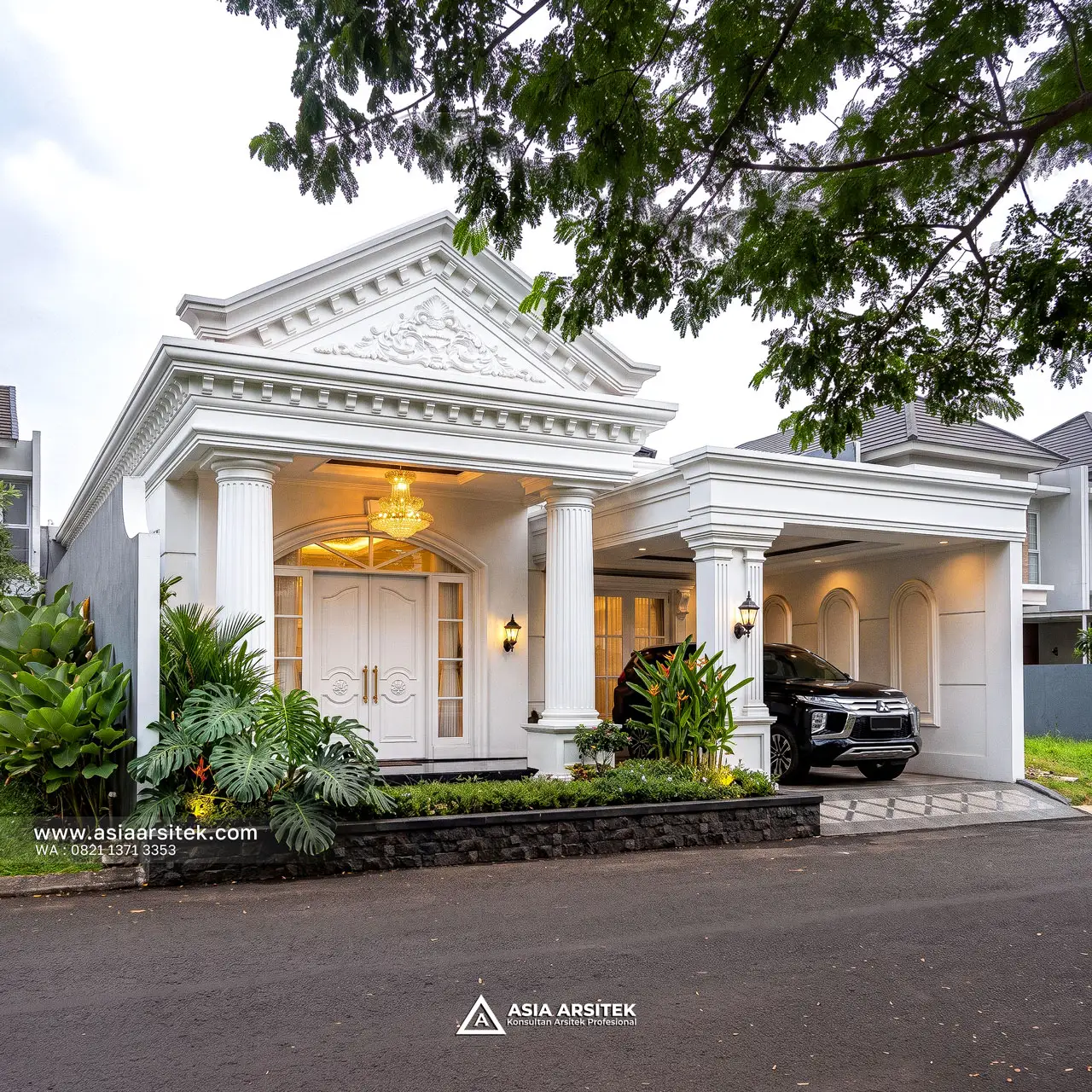 Desain Tampak Depan Perumahan Klasik 1 Lantai Pak NRH di Banjarbaru Kalimantan Selatan