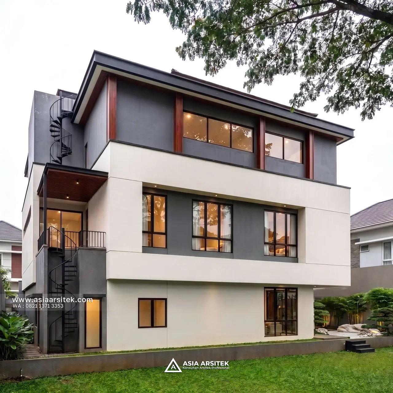 Desain Tampak View Belakang Rumah Modern 3 Lantai Ibu MCH di Palmerah Jakarta Barat