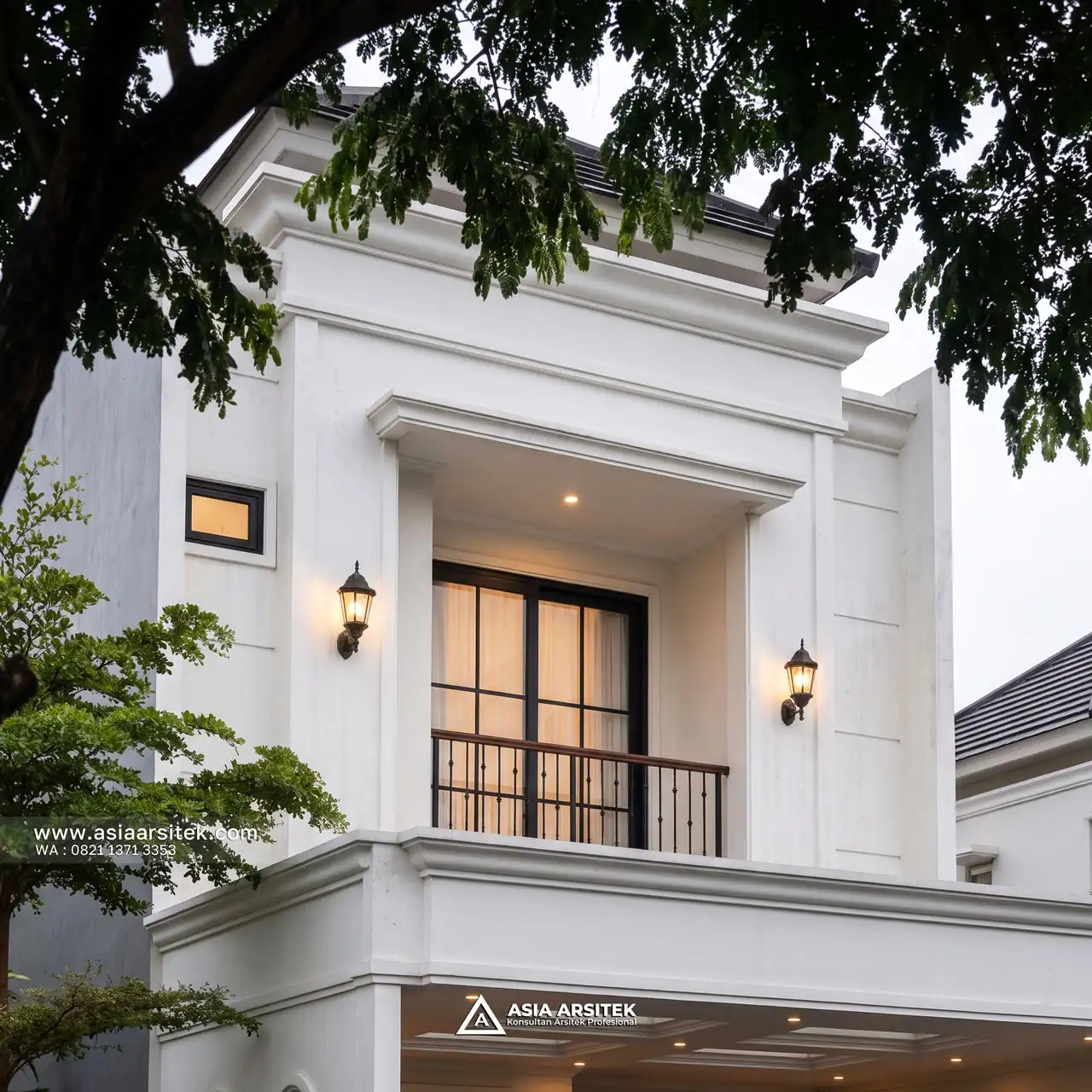 Desain Balkon Rumah Tropis 2 Lantai Ibu BL di Tanjung Priok Jakarta Utara