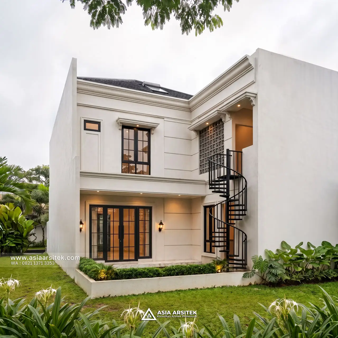 Desain Tampak Belakang Rumah Tropis 2 Lantai Bapak RR di Balikpapan Kalimantan Timur