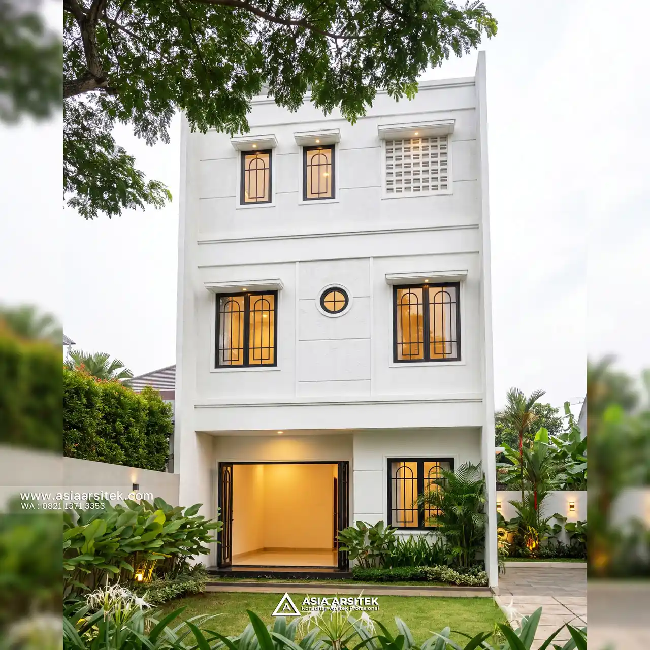 Desain Tampak Belakang Rumah Mediterania 3 Lantai Ibu FN di Serpong Utara Tangerang